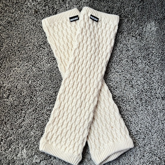 Muk Luks Accessories - Muk Luk Cream Knit Leg Warmers